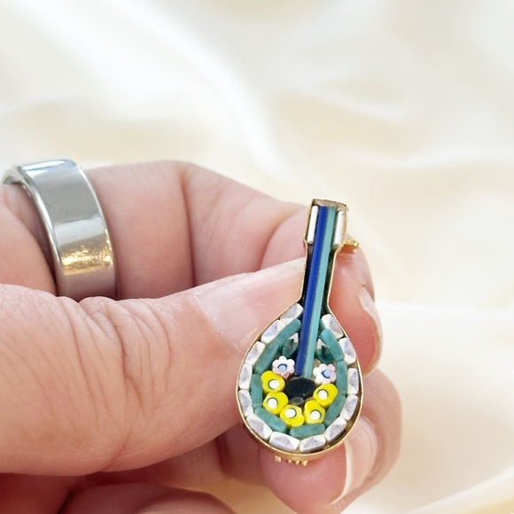 Colorful Mosaic Guitar Brooch Signed Italy - Picture 2 of 5